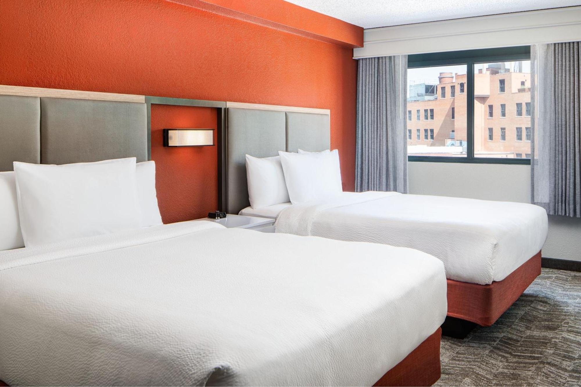 Springhill Suites By Marriott Dallas Downtown / West End Екстериор снимка