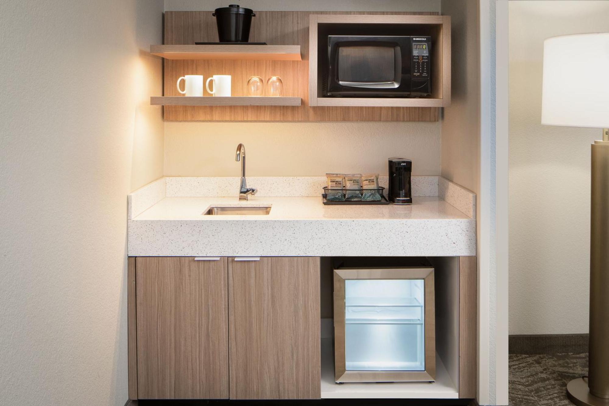 Springhill Suites By Marriott Dallas Downtown / West End Екстериор снимка
