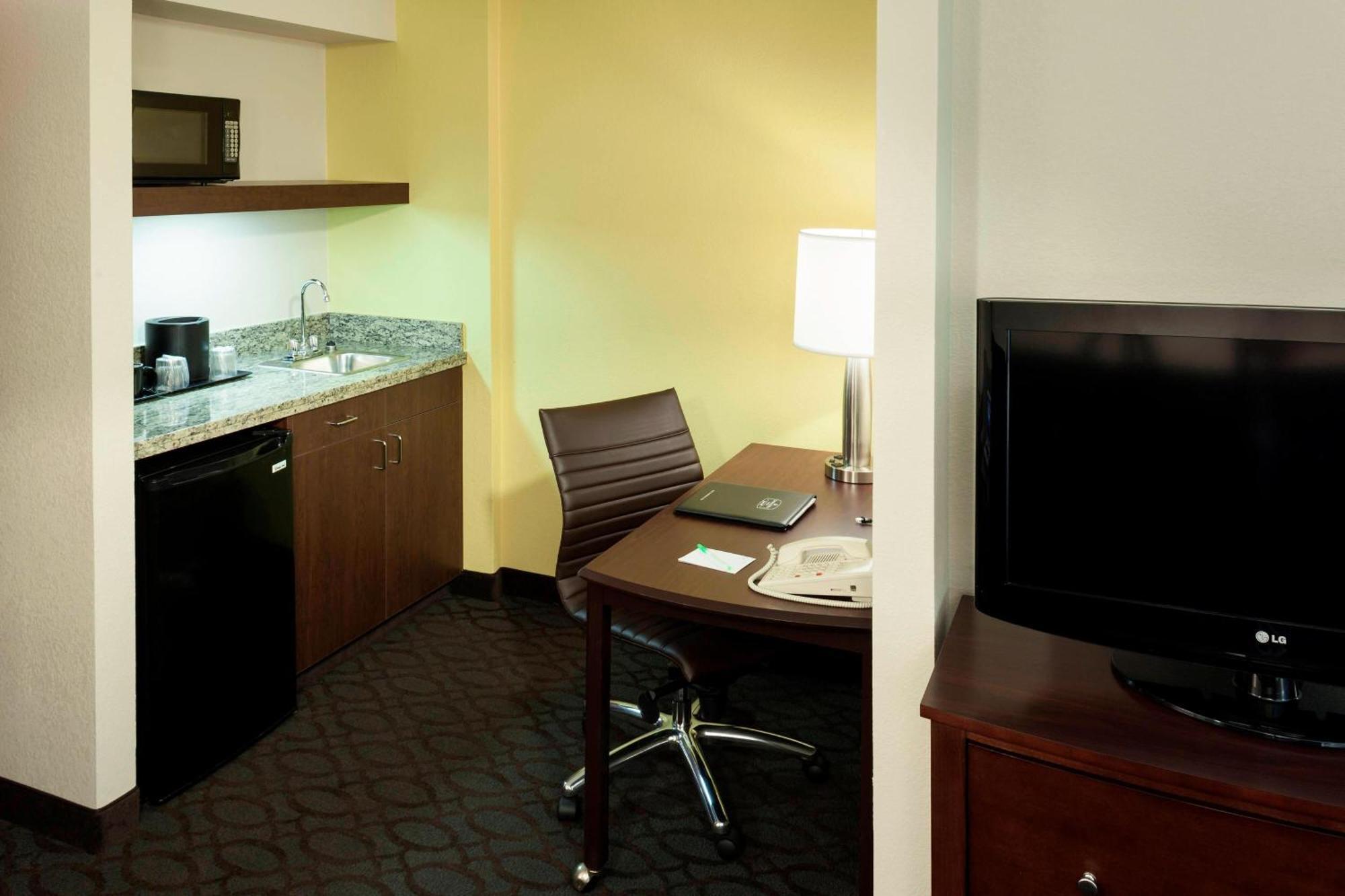 Springhill Suites By Marriott Dallas Downtown / West End Екстериор снимка