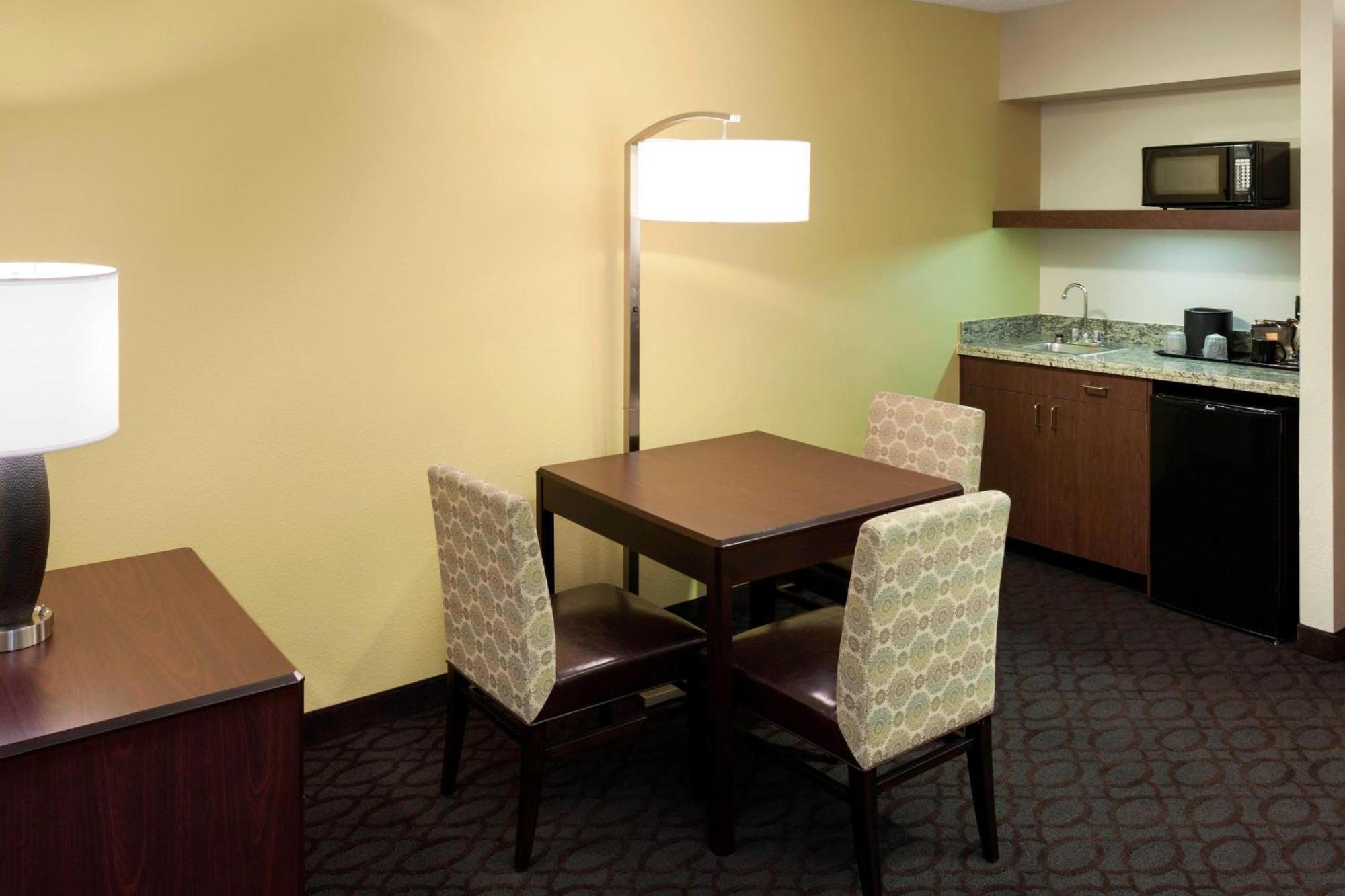 Springhill Suites By Marriott Dallas Downtown / West End Екстериор снимка